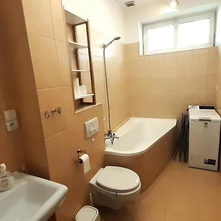 Urocze Przestronne,w Idealnej Lokalizacji ビエルスコ・ビアバ